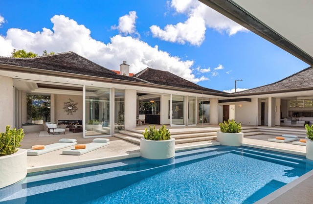 Luxury Architectural Masterpiece w/ Infinity Pool & Stunning Diamond Head Vistas