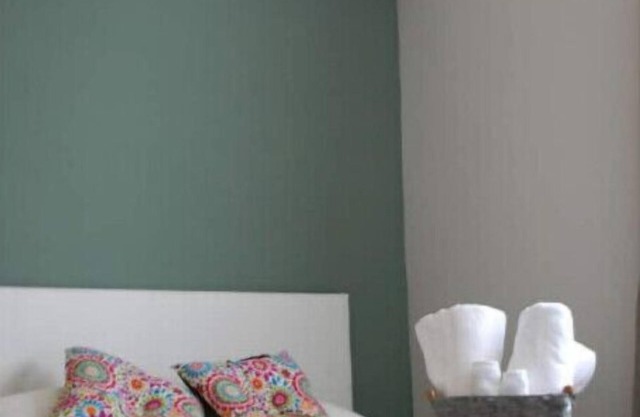 Luxury at affordable +AC+Kitchen+WiFi 60MB+Bathro