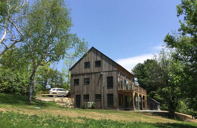 Luxury Barn Retreat — All-Season Escape Awaits!