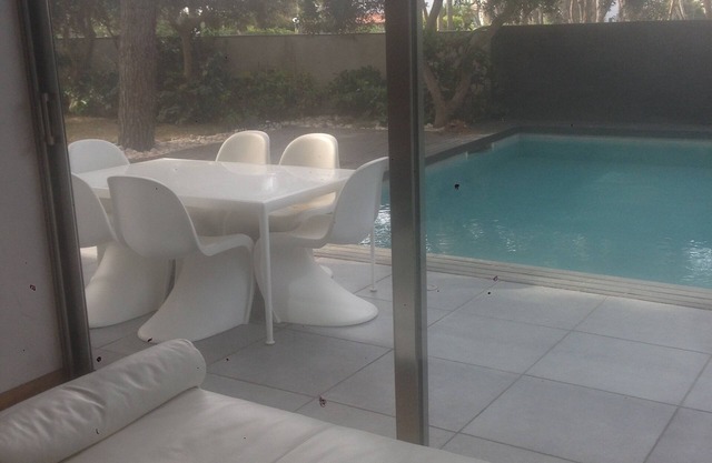 Luxus Bay Villa mit privatem Pool nur einen Schritt vom Strand entfernt