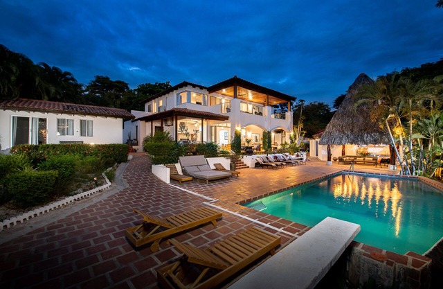 Luxus am Strand Retreat Perfekt für Familiengruppen / Retreats / Events 9-10BR / 10 BA