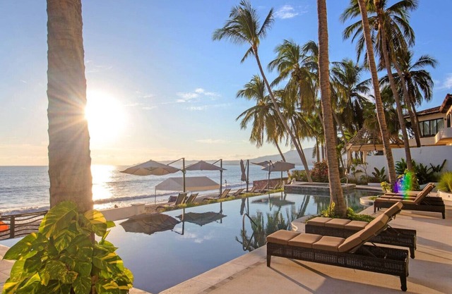 Luxury Beach Front Condo