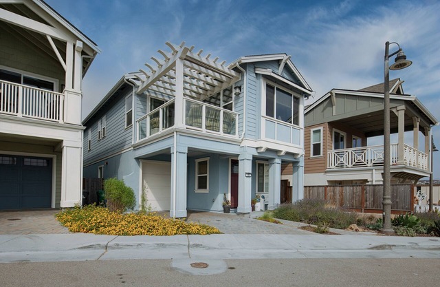 Luxury Beach Home, Spectacular Ocean Views, Monterey