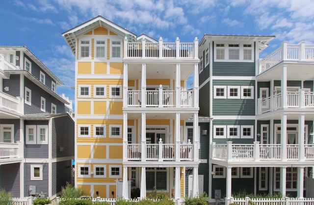 Luxury Beach House Is your Own Private Heaven. 4 Story Jersey Shore Beach Block