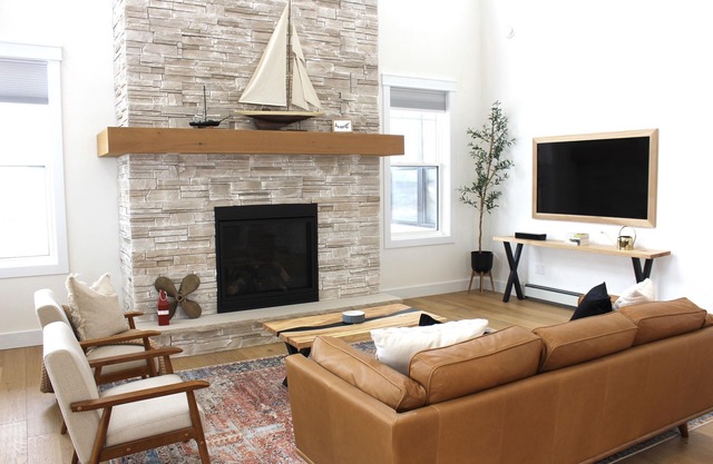 Luxury Beach House In North Rustico- Walking Distance To Beach