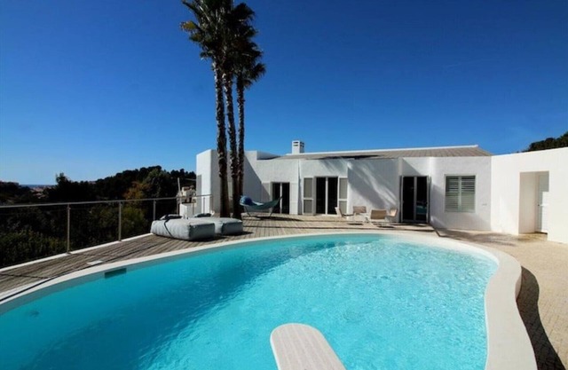 Luxury Beach Villa close to the beach and the center of Carvoeiro