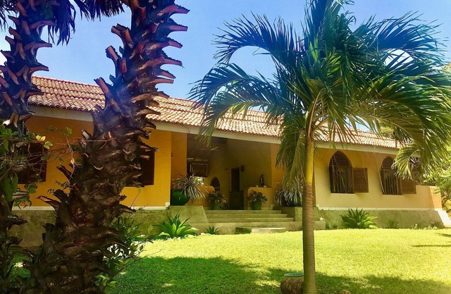 Luxury Beach Side Villa - Privatstrand, hervorragender exklusiver Koch und Personal