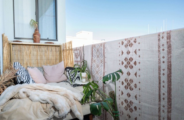 Luxury Beach Style Room in Santa Monica with WiFi, nearby fitness room and pool
