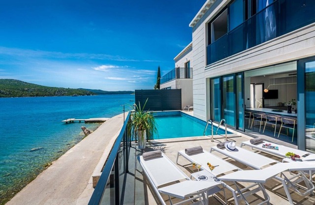 Luxury Beachfront Villa Zaira with private pool in Slano - Dubrovnik