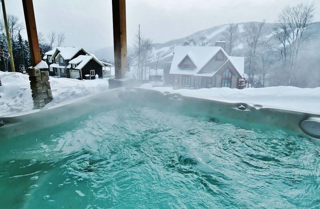 Luxusferienhaus, wunderschöner Panoramablick über das gesamte Tal / Stoneham Ski Resort-30 peop