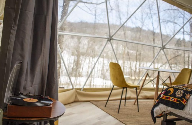 Luxury lakeside glamping- Vinyl Dome