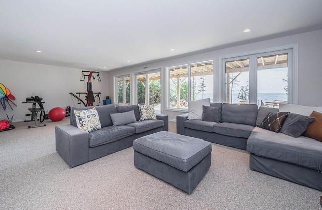 Luxury Lakefront Retreat - 'The Aida' | Serene & Chic