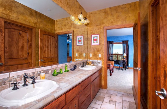 Golf In Ponderosa Pine Forest und Aufenthalt im Luxury Cabin In Gated-Club.