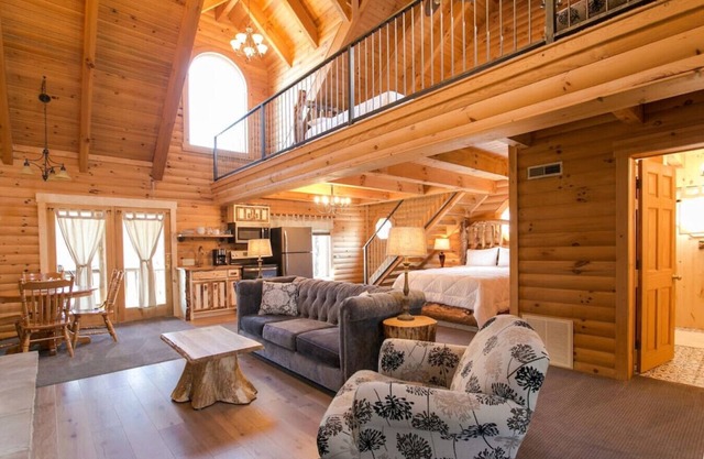 Luxuskabine mit Kamin, Whirlpool und Wohnzimmer und vieles mehr!