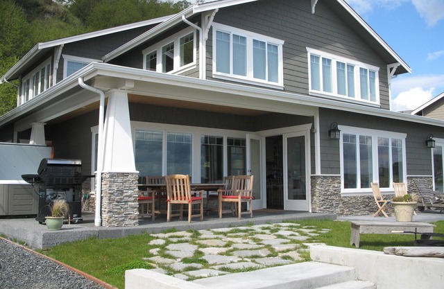 Wunderschöner Luxus Cape Cod am Low Bank Sandy Beach, für bis zu 12 Personen.