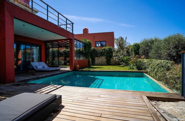 Luxury Cascais Villa | 4 Bedrooms | Villa do Farol | Sea Views | Close to Beach