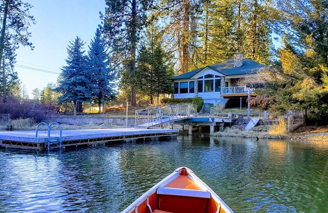 Luxury CDA downtown Fernan lakefront retreat dock teepee spa sauna game room