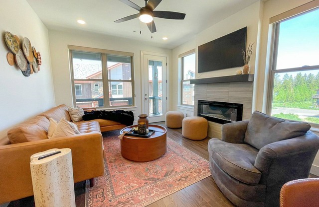 Luxury Chalet 12 I Great Views I Private Hot Tub I Best Price I Discounted Attractions