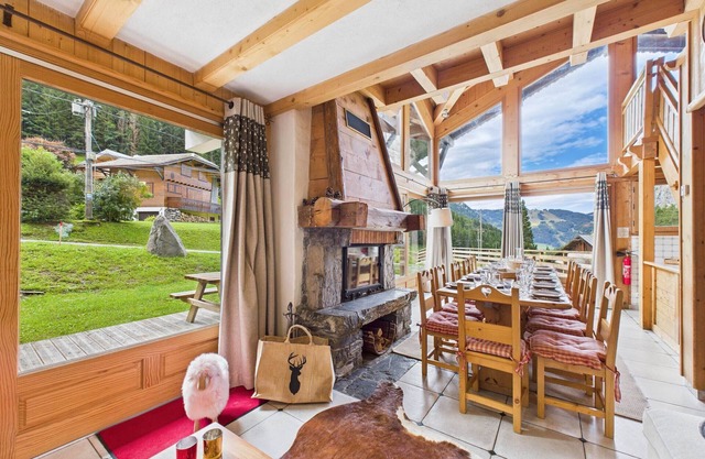 Luxury Chalet in Morzine for 21, SPA, Sauna, Wifi