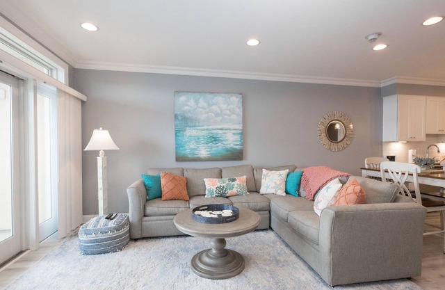 Luxury condo centrally located and walking distance to the beach.
