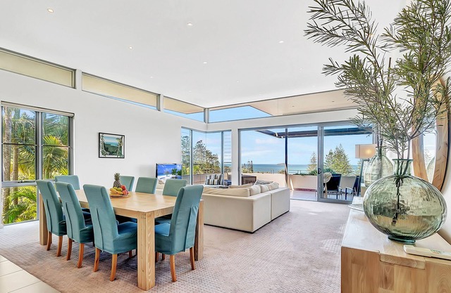 Luxus Penthouse-Wohnung mit Panoramablick auf das Meer
