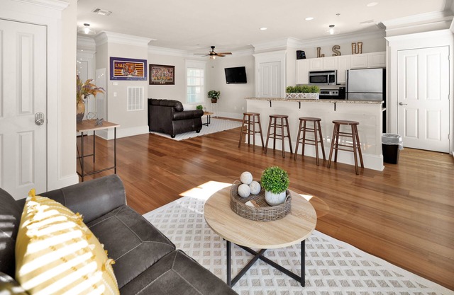 Luxury Condo Steps from LSU Stadium/Campus