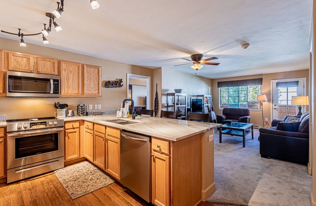Luxury Condo on a Beer Budget!