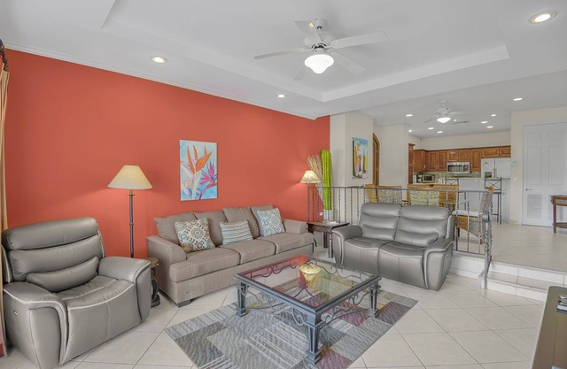 Luxury Condo w/ golf course View located in family friendly community