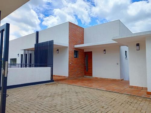 Luxury Cottage, Gacuriro, Kigali city