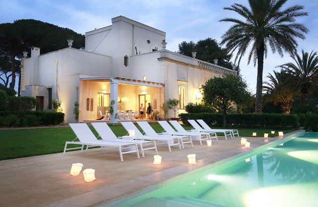 Luxus-Designer-Villa mit Infinity-Pool, herrlicher Aussicht im Herzen Apuliens