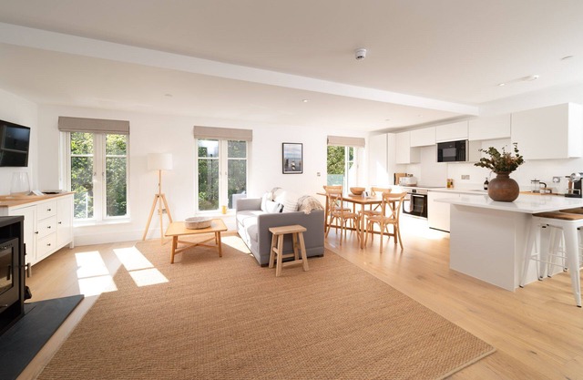Luxury, dog friendly, one bedroom holiday apartment sleeping two in Lynmouth