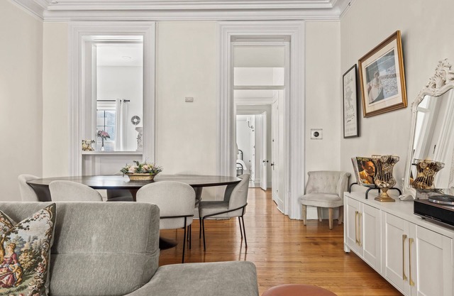 Luxury downtown apt.walk to Troy by Franklin plaza