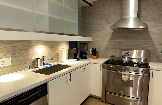 Luxury Downtown Flat + Bbq + Lux Furniture