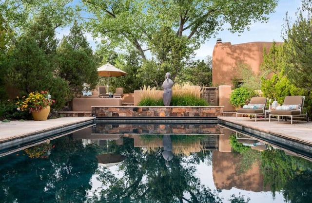 Luxury Estate with Hot Tub