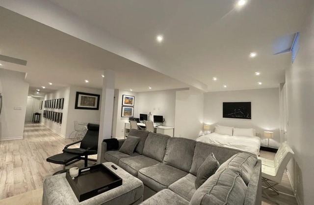 Executive studio in prestigious Glen Abbey Oakville