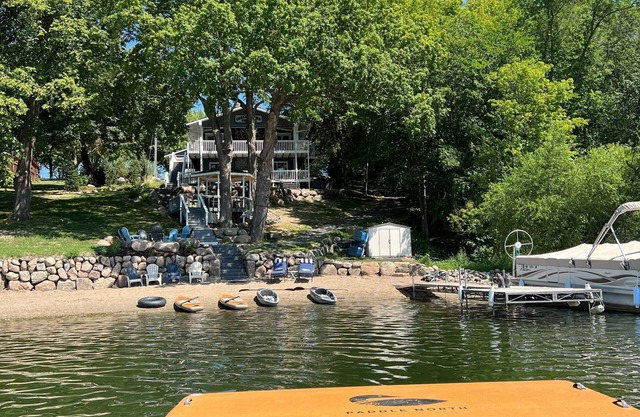 Luxury family escape- expansive beach, hot tub, and more
