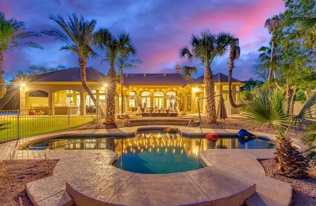 Luxury Family Retreat with Resort-Style Amenities