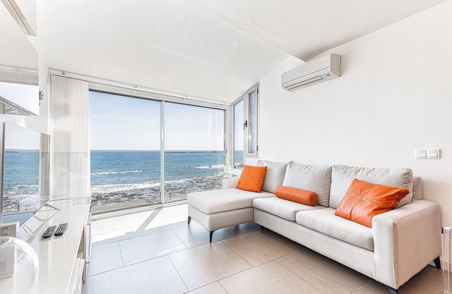Luxury First Line Apartment.
