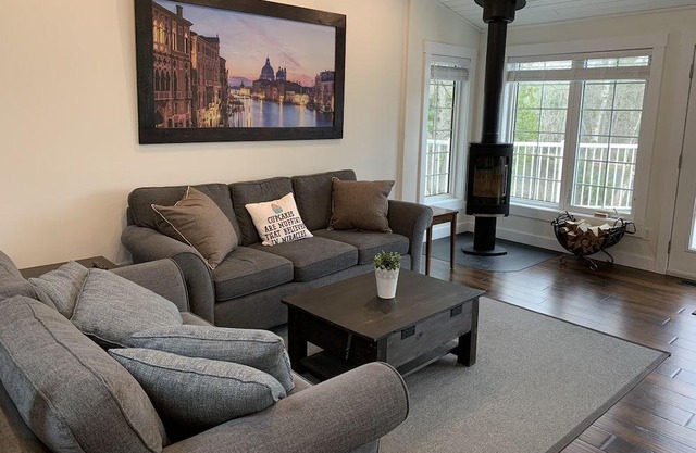 Fully renovated four-season cottage with sauna, private water access, boat dock