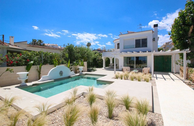 All-inclusive-Luxusvilla direkt am Strand