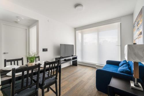 Luxury High-Rise Condo with Stunning Views