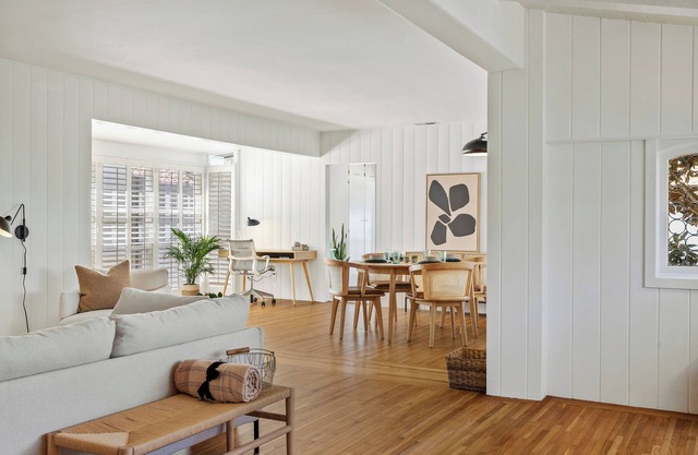 Luxury Hillcrest Cottage
