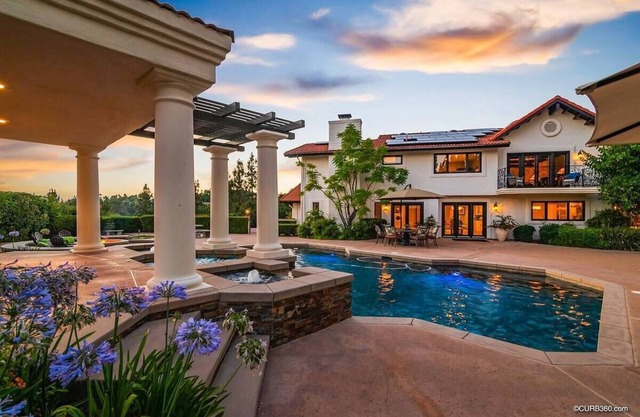 Luxury Hilltop Estate:Game Room/VolleyBall/Pool/Hot Tub!