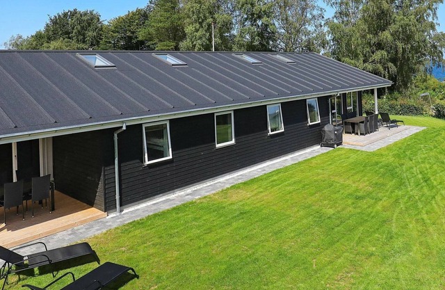 Luxuriöses Ferienhaus in Jütland am See