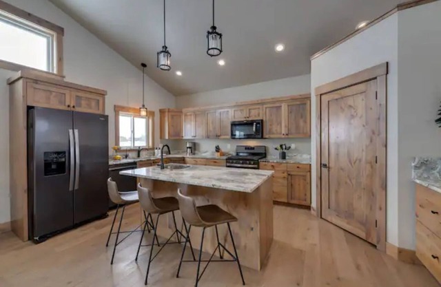 Luxury home in Victor