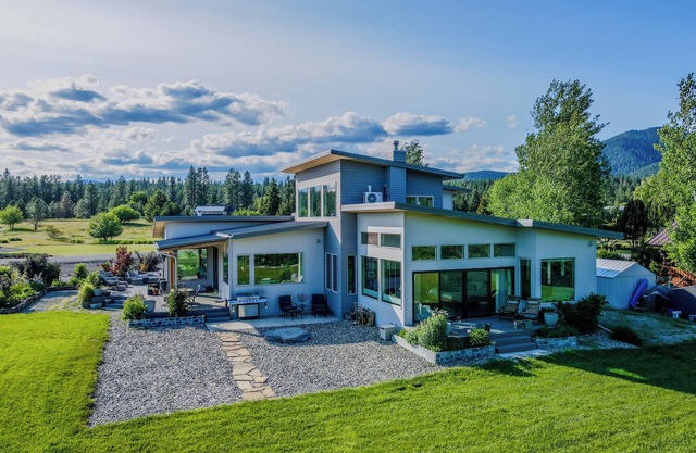 Luxury Home on the Kootenai River with Panoramic Cabinet Mountain Views