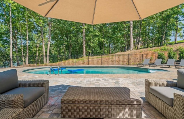 Luxury Home w/Private Dock and Pool