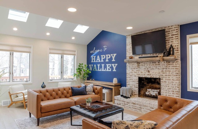 Luxurious Home with Game Room & Media Room ~10 mins to Stadium, Campus, Downtown