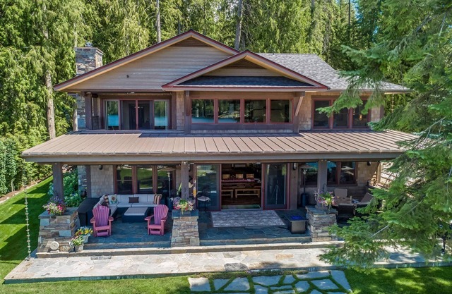 Blue Heron Estate | Waterfront, Luxus, zwei Häuser am Lake Pend Oreille (Hoffnung, ID)