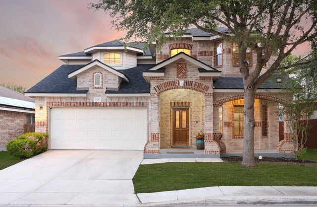 Luxury House Near Six Flags and La Cantera!